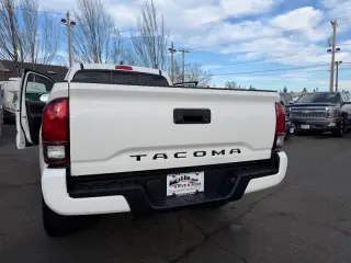 2022 Toyota Tacoma SR