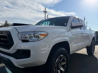 2022 Toyota Tacoma SR