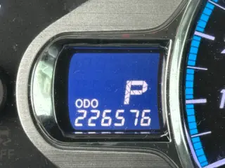2013 Toyota Sienna XLE 7-Passenger Auto Access Seat