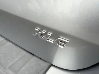 2013 Toyota Sienna XLE 7-Passenger Auto Access Seat