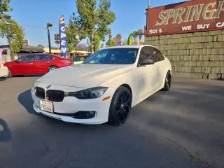 2014 BMW 3 Series 320i