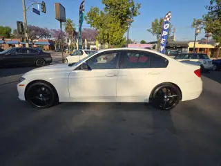 2014 BMW 3 Series 320i