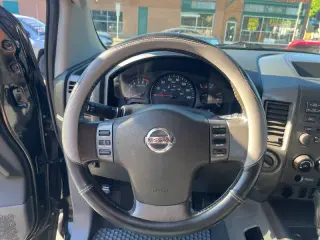 2007 Nissan Titan SE