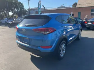 2016 Hyundai Tucson SE