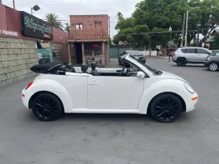 2009 Volkswagen New Beetle Convertible Base PZEV