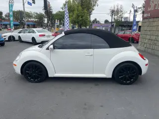 2009 Volkswagen New Beetle Convertible Base PZEV
