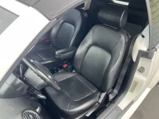 2009 Volkswagen New Beetle Convertible Base PZEV