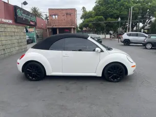 2009 Volkswagen New Beetle Convertible Base PZEV
