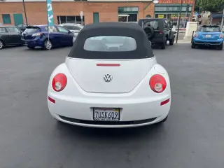 2009 Volkswagen New Beetle Convertible Base PZEV