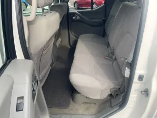2009 Nissan Frontier SE V6