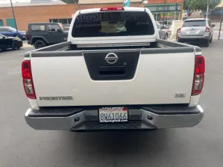 2009 Nissan Frontier SE V6