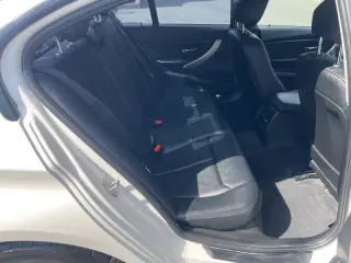 2015 BMW 3 Series 320i