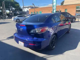 2013 Mazda MAZDA3 i Touring