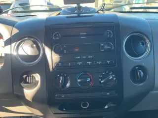 2006 Ford F-150 XLT