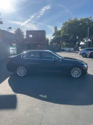 2012 BMW 3 Series 328i