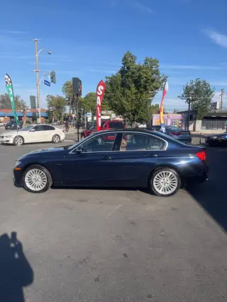 2012 BMW 3 Series 328i