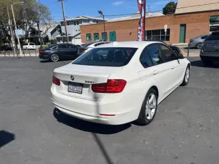 2012 BMW 3 Series 328i