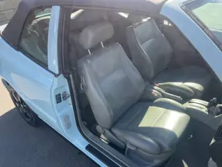 2002 Volkswagen Cabrio GLX