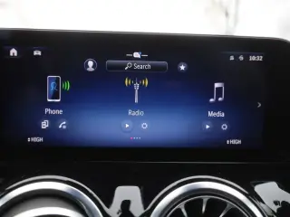 Mercedes-Benz GLA 2025 AWD GLA 250 4MATIC SUV de 4 puertas