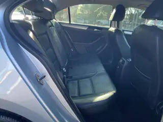 2011 Volkswagen Jetta SEL PZEV