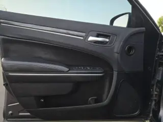 2018 Chrysler 300
