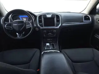 2018 Chrysler 300