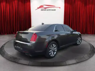 2018 Chrysler 300