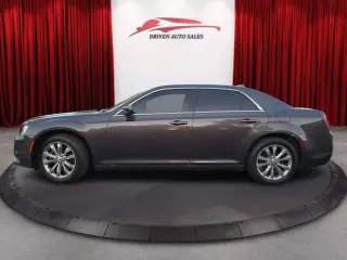 2018 Chrysler 300