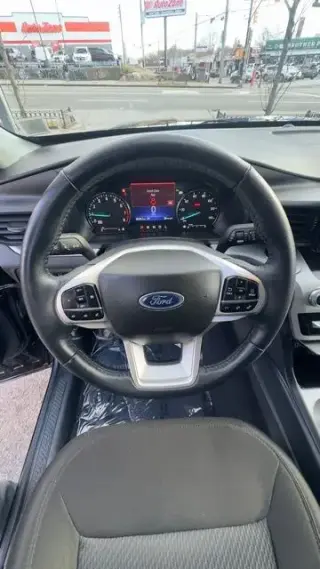 Ford Explorer 2023 AWD XLT 4dr SUV