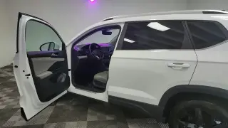 Volkswagen Taos 2024 SE 4dr SUV