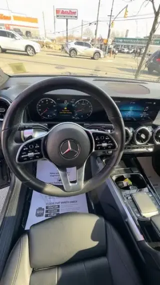 Mercedes-Benz GLB 2022 GLB 250 4dr SUV