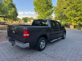 2006 Ford F-150 XLT
