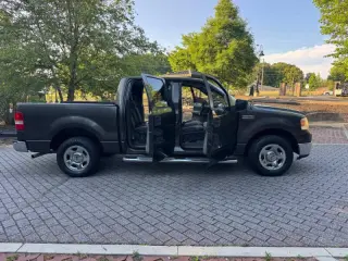 2006 Ford F-150 XLT