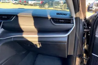 Jeep Grand Cherokee L 2023 4x2 Limited 4dr SUV