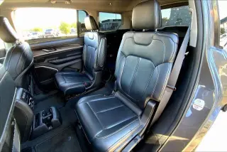 Jeep Grand Cherokee L 2023 4x2 Limited 4dr SUV