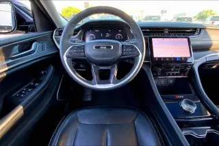 Jeep Grand Cherokee L 2023 4x2 Limited 4dr SUV