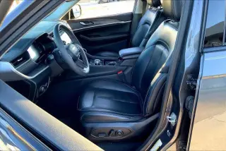 Jeep Grand Cherokee L 2023 4x2 Limited 4dr SUV