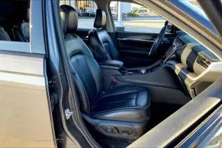 Jeep Grand Cherokee L 2023 4x2 Limited 4dr SUV