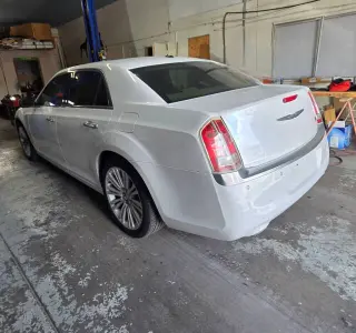 2013 Chrysler 300 C Luxury Series