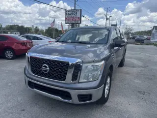 2017 Nissan Titan SL