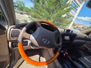 2002 Lexus LX 470