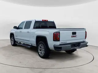 GMC Sierra 1500 2018 4x4 SLT 4dr Crew Cab 5.8 ft. SB