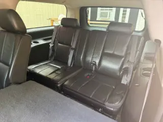 2011 Chevrolet Suburban LT
