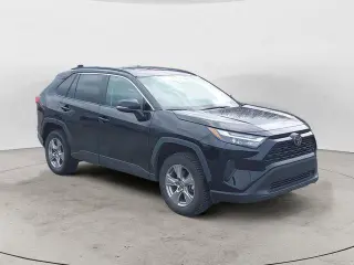 Toyota RAV4 2024 AWD XLE 4dr SUV