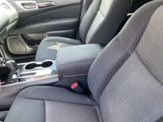 2017 Nissan Pathfinder SV