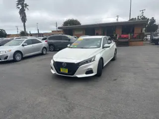 2021 Nissan Altima 2.5 SV