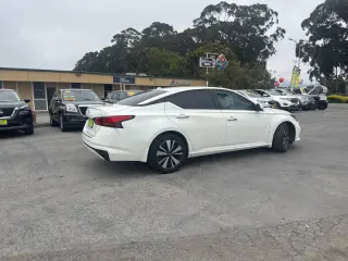 2021 Nissan Altima 2.5 SV