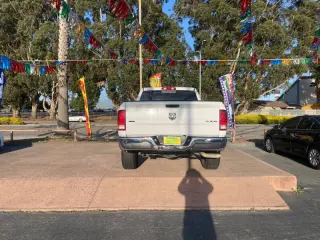 2018 RAM 1500 SLT