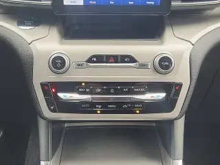 Ford Explorer 2023 AWD XLT 4dr SUV