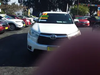 2014 Toyota Highlander LE